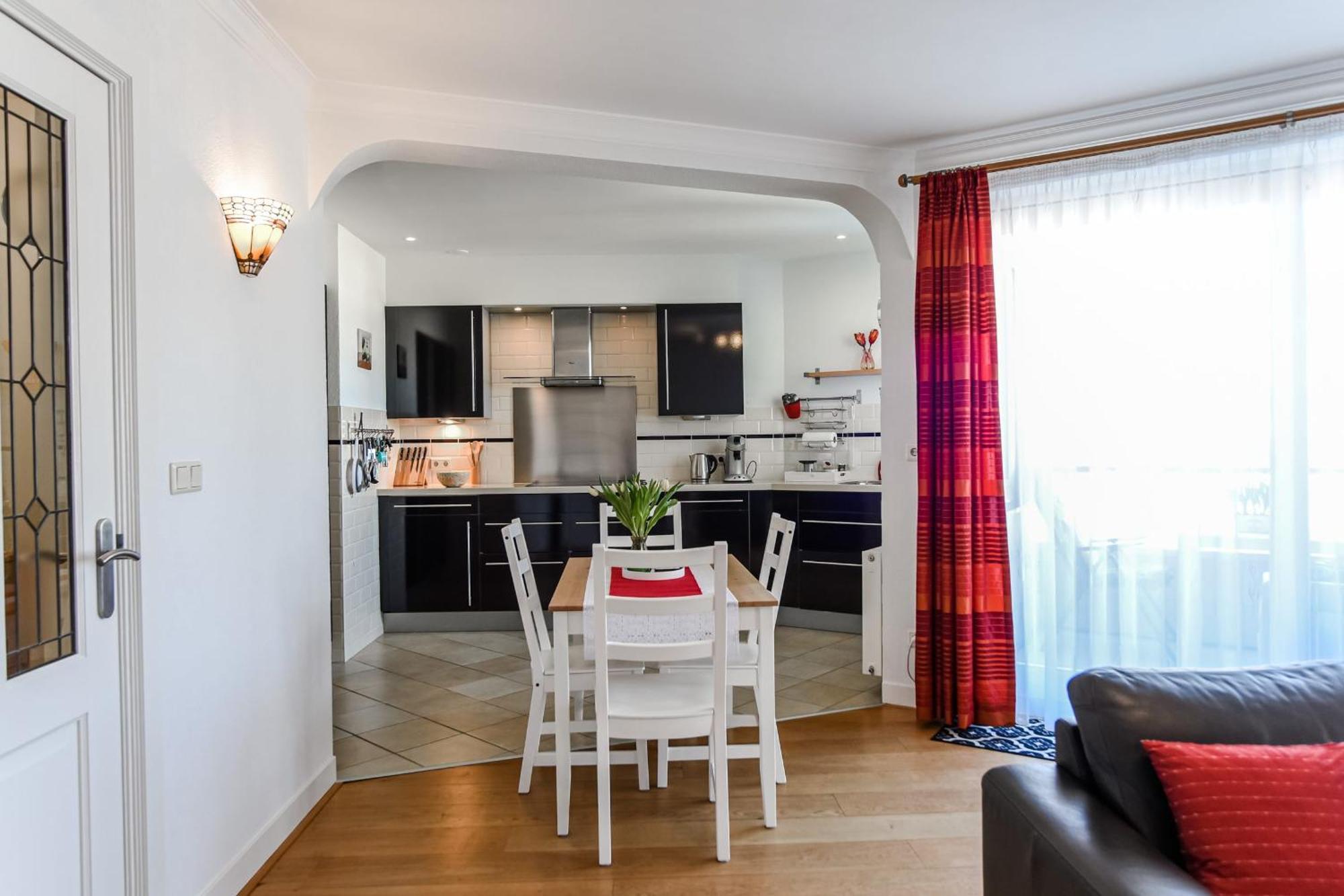 Studio Tara At The Beach With Private Parking Zandvoort Exterior foto